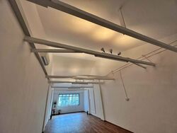 North Bridge Road (D7), Retail #468748531